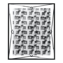 Čierny kovový rámček stojací/na stenu 25x30 cm Prisma – Umbra (Rámčeky)